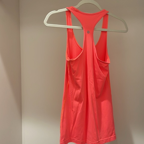 Lululemon Top - Picture 5 of 11